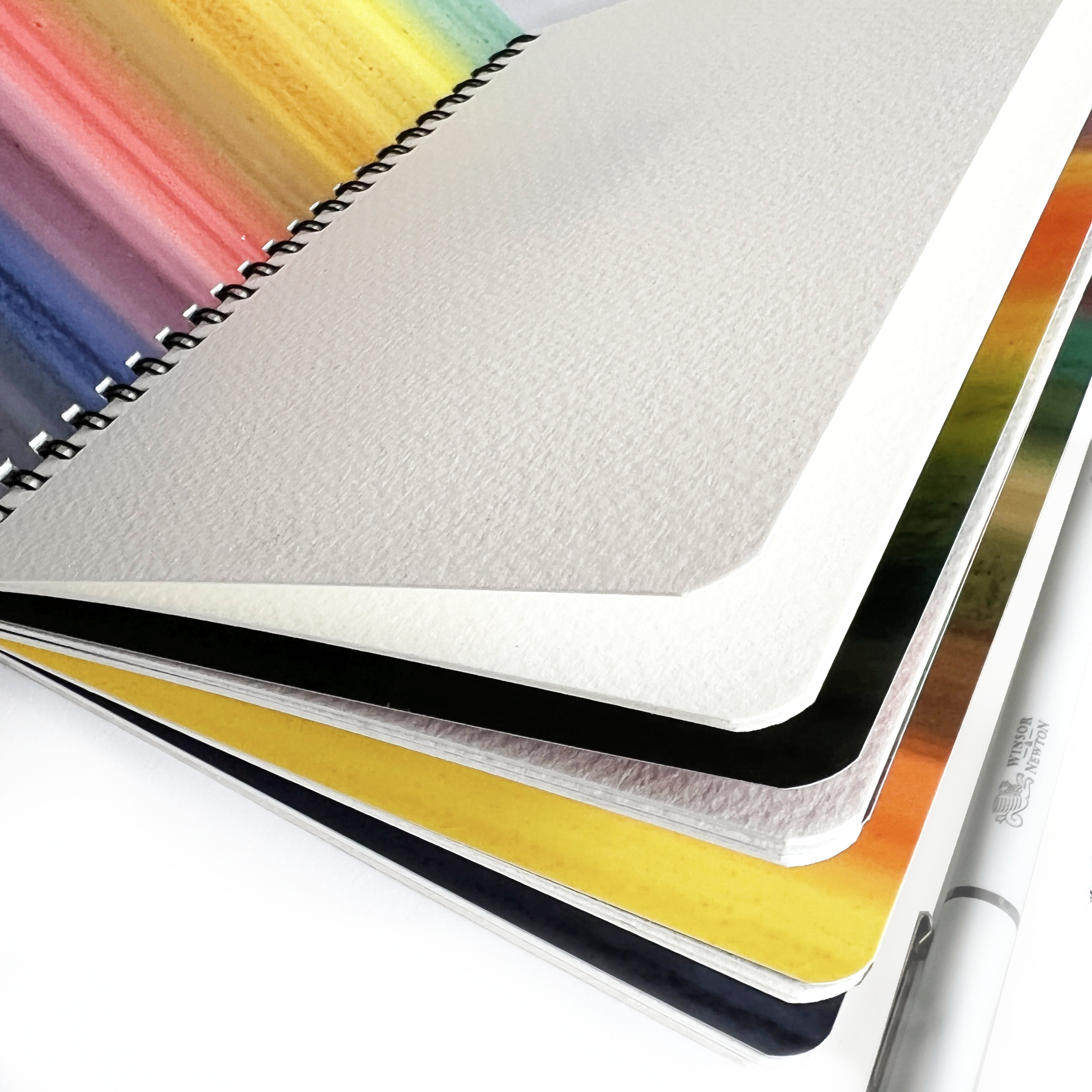 Refillable Watercolor Pens 96 Colors – Nuages ​​blancs